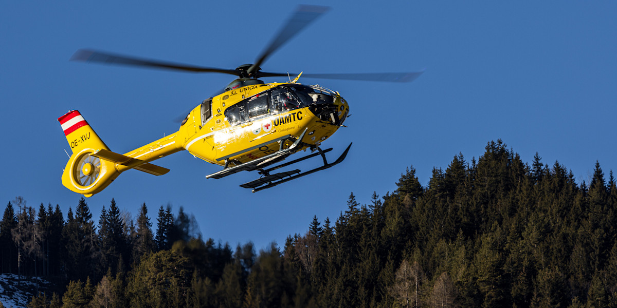 Rettungshelikopter im Einsatz (Symbolbild)
