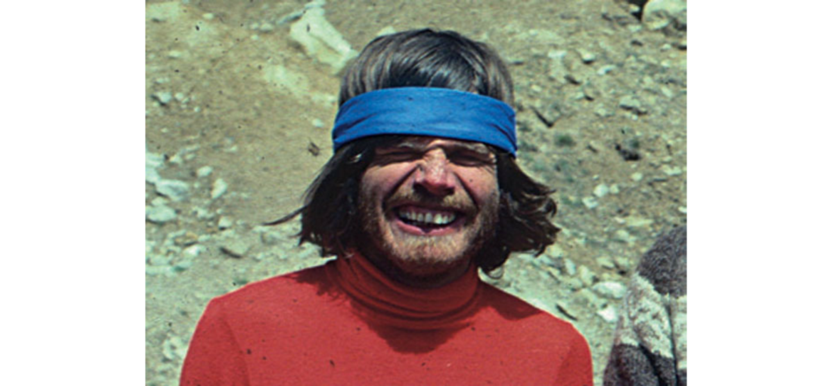 Der junge Reinhold Messner mit modischem Stirnband