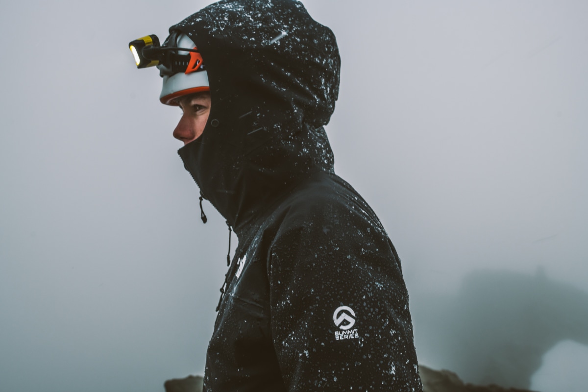 <p>Die Summit Series bietet Bekleidung und Ausrüstung, die speziell auf die Bedürfnisse für Bergsteiger*innen und Alpinist*innen zugeschnitten ist.</p>