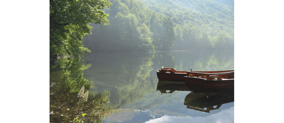 Morgensonne am Biogradska Jezero