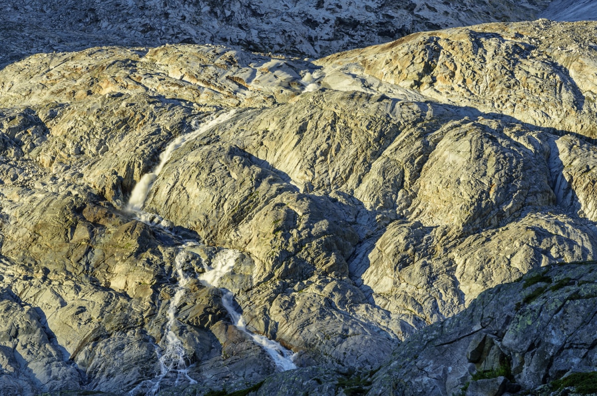 Elefantenhaut – Gletscherschliff am Rifugio Mandrone.