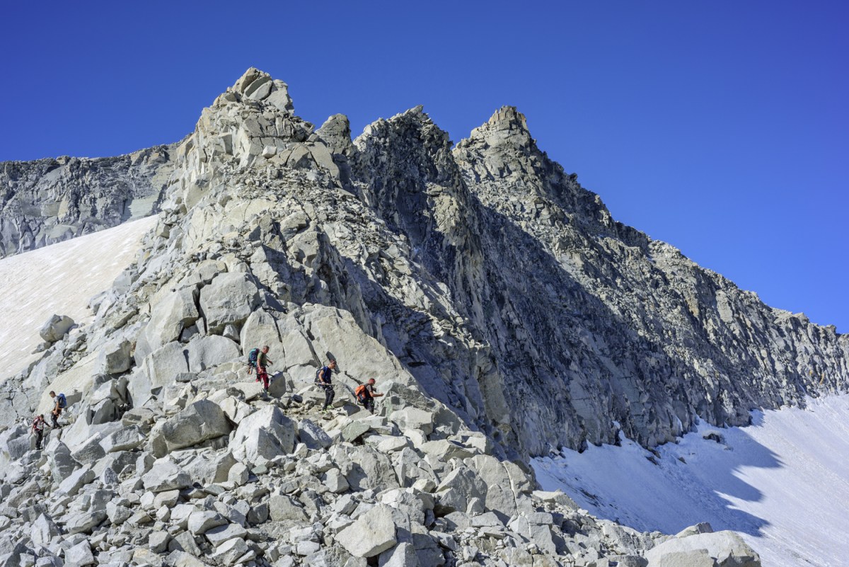 Felsenwüste – Abstieg vom Rifugio Lobbia Alta.