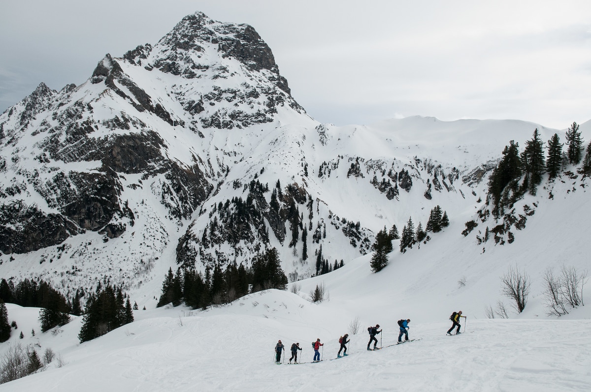 <p>Widderstein-Blick: Die Gruppe vor einem markanten Gipfel des Kleinwalsertals. </p>