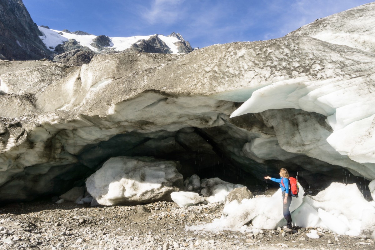 <p>Der Gletscherweg Pasterze führt zum größten Gletscher der Ostalpen und ist das Ziel der grandiosen Nationalparkwanderung. Hier bieten die atemberaubenden Massen aus Schnee und Eis eine einzigartige Naturkulisse.</p>