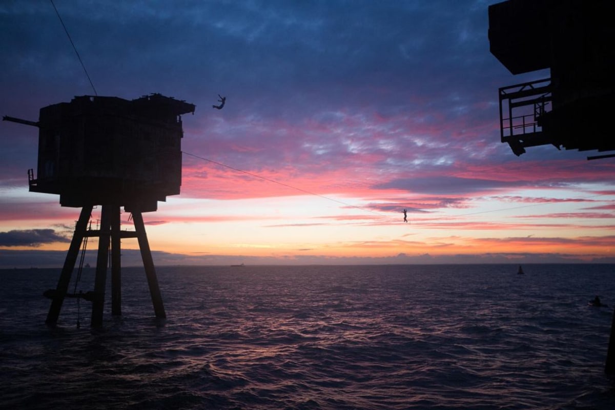 <p>Turmspringen.</p>