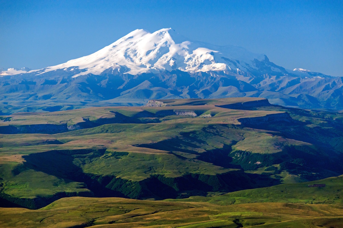 Elbrus (5642 m): Der höchste Berg Russlands