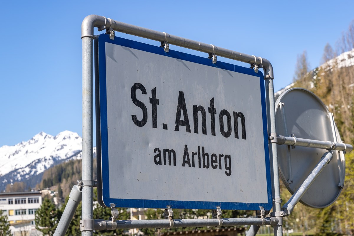 <p>7 Direktzüge aus Zürich und Wien fahren täglich nach St. Anton am Arlberg. Als Railjet- Station ist die Ferienregion für Reisende aus ganz Europa bequem mit dem öffentlichen Nahverkehr zu erreichen.</p>
