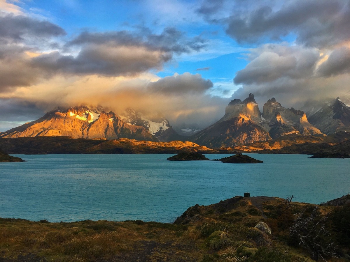 Die Cuernos del Paine im Morgenlicht