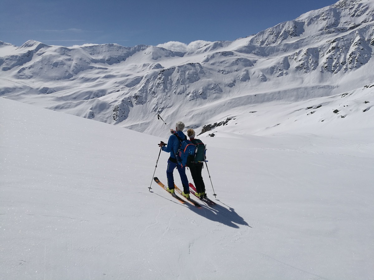 Blick hinaus auf eine traumhafte Skitouren-Saison