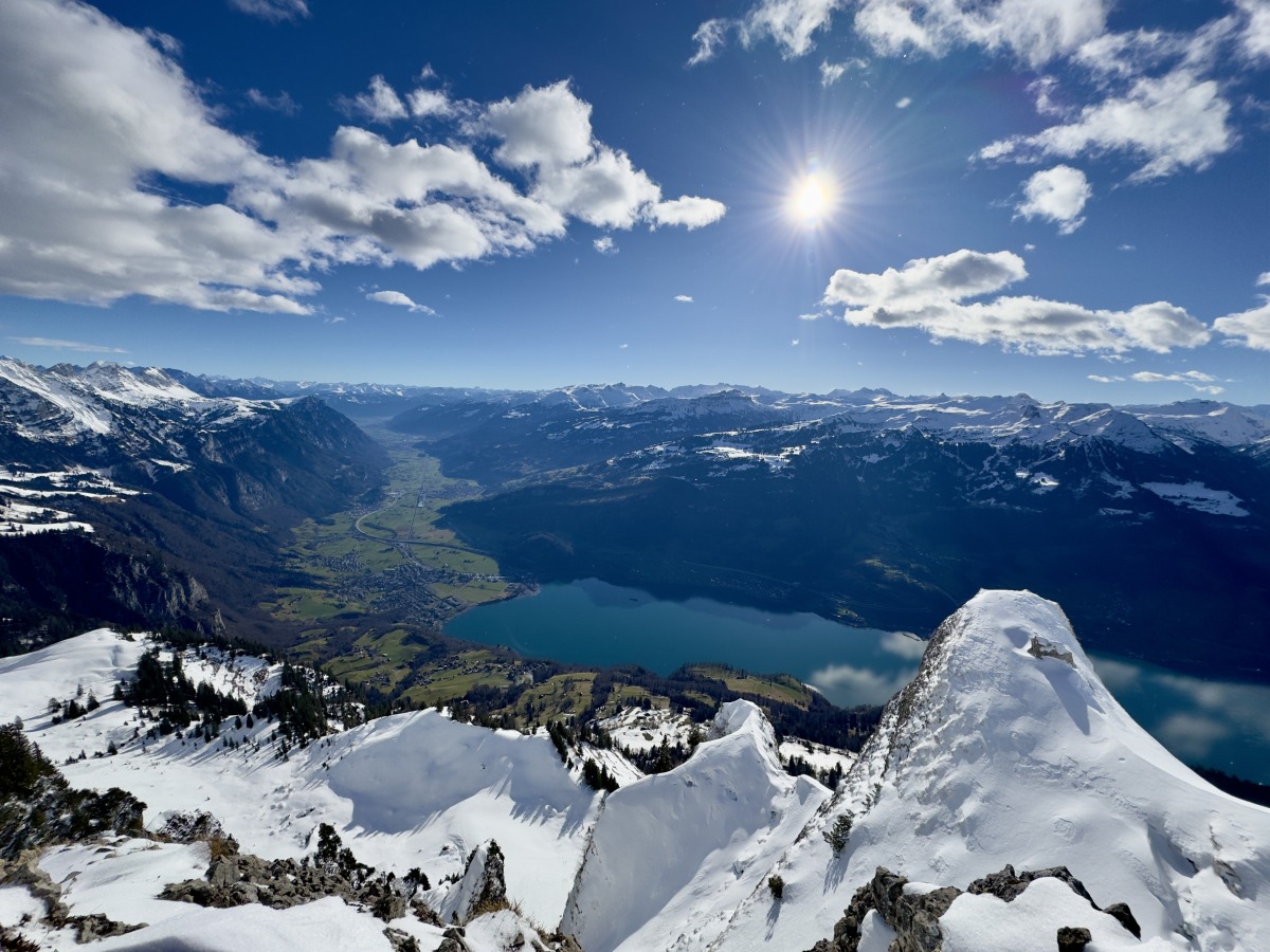 Churfirsten oben weiss unten grün