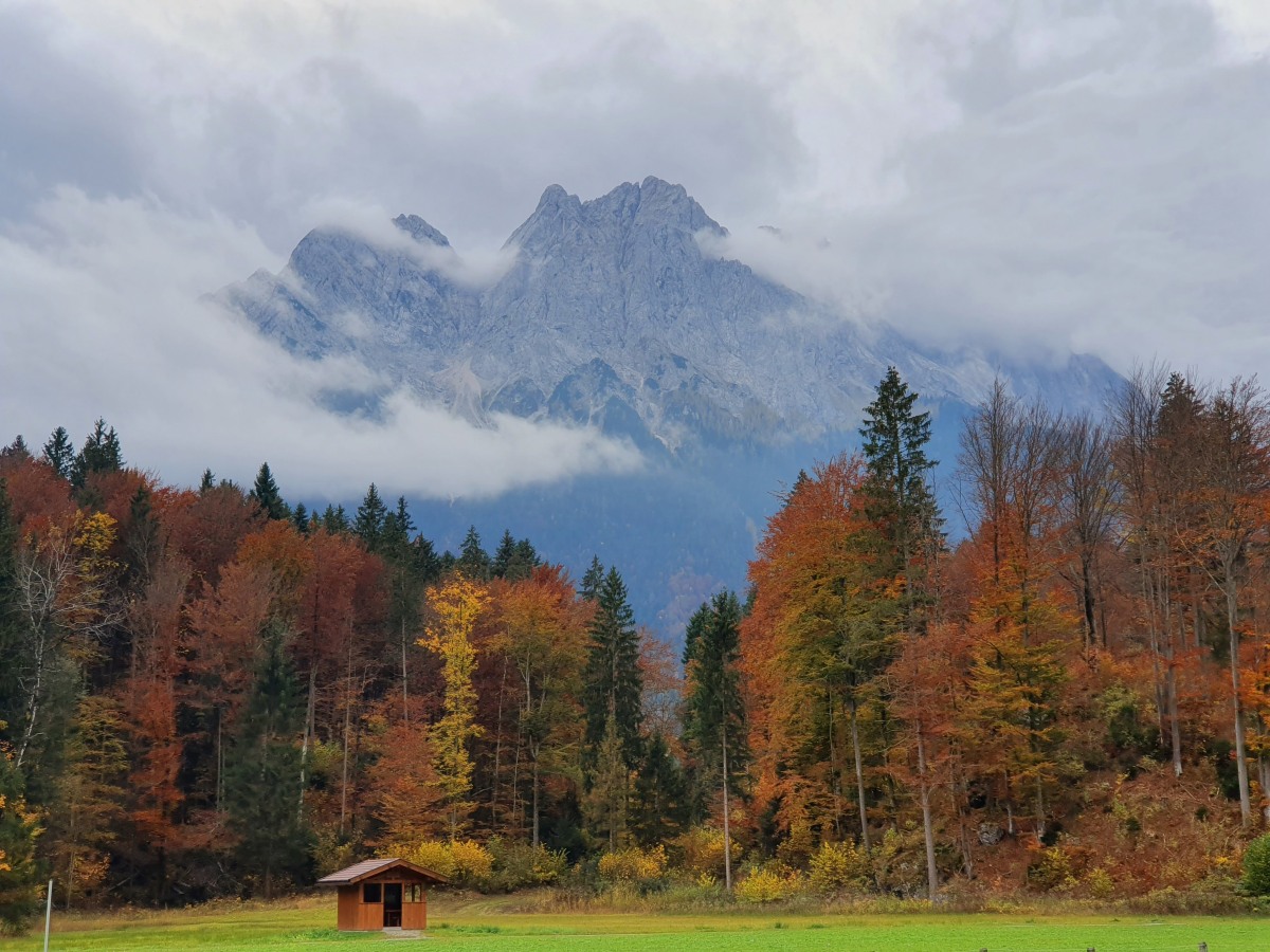 Wettersteingebirge im Herbst