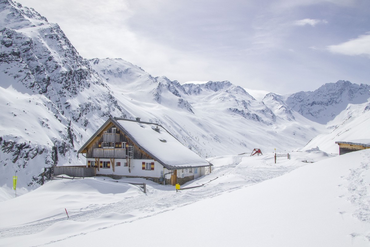 Potsdamer Hütte im Winter