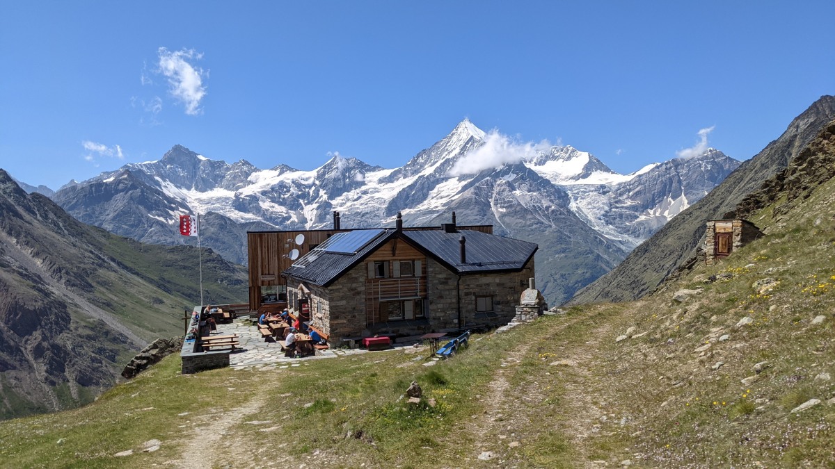 Täschhütte SAC