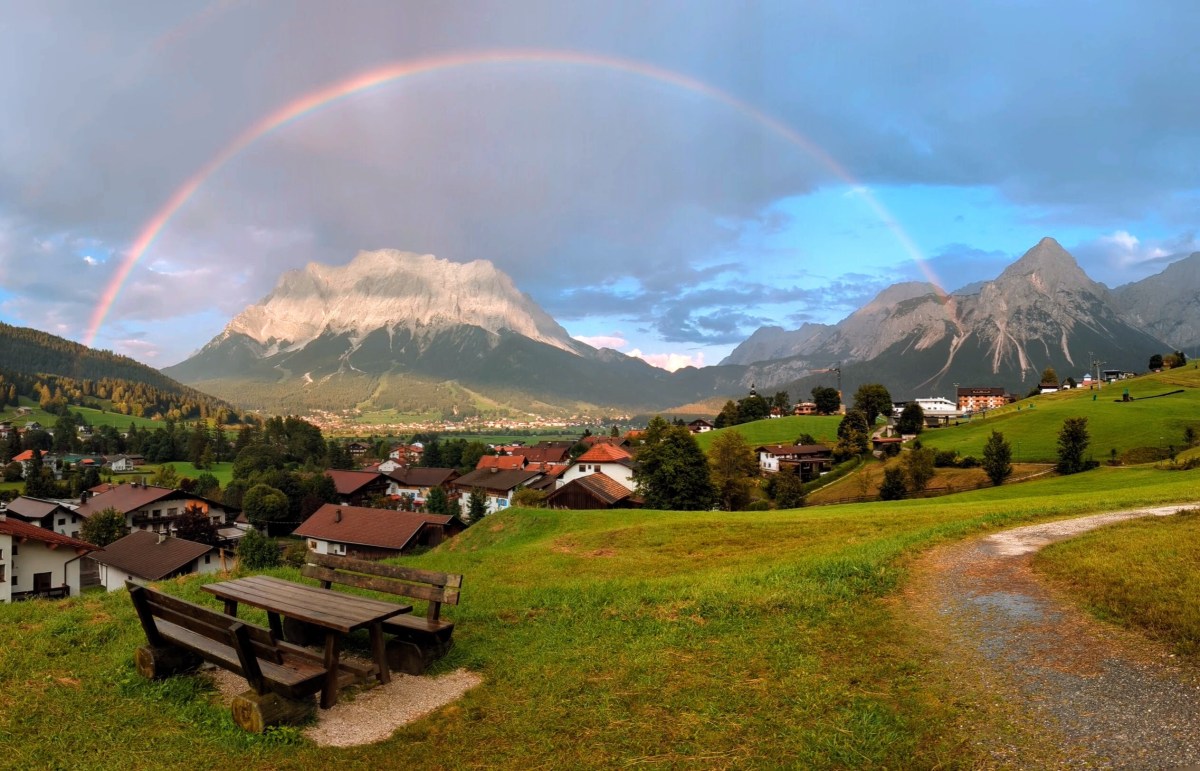 Zugspitze Sonnenspitze Rainbow