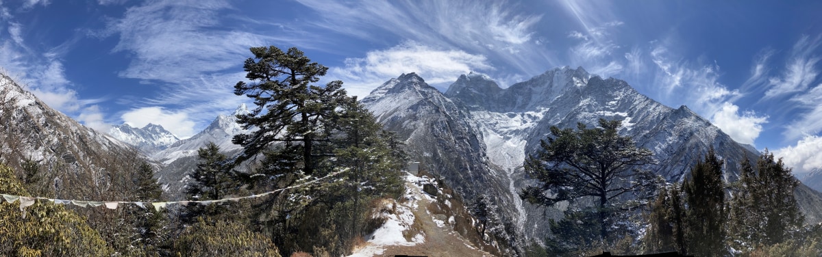 Vom Aussichtspunkt beim Kloster Tengboche