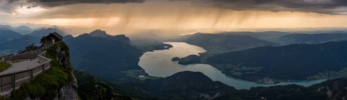 Regen und Sonnenuntergang am Schafberg