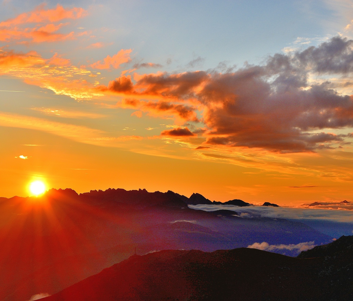 Sonnenaufgang Südtirol