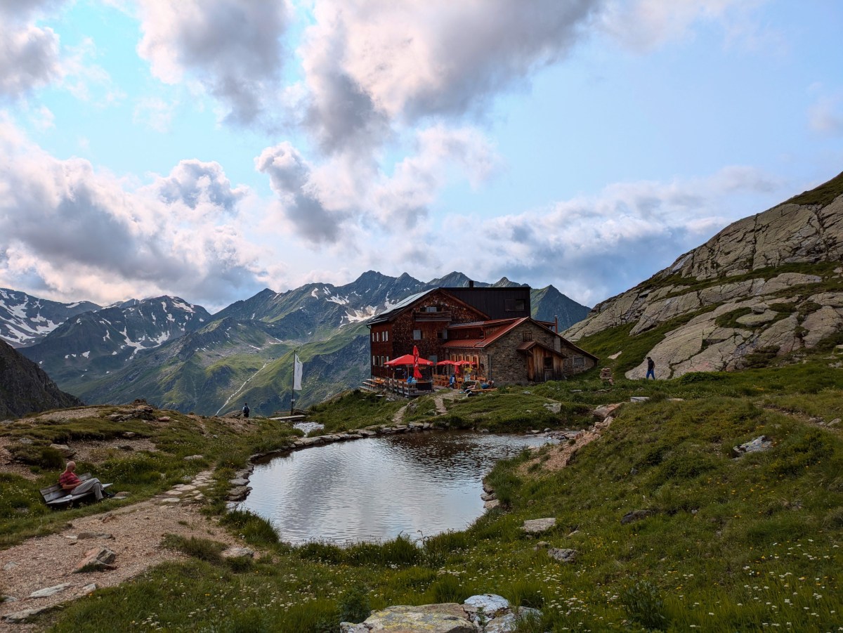 Idyllischer See vor der Edmund-Graf-Hütte