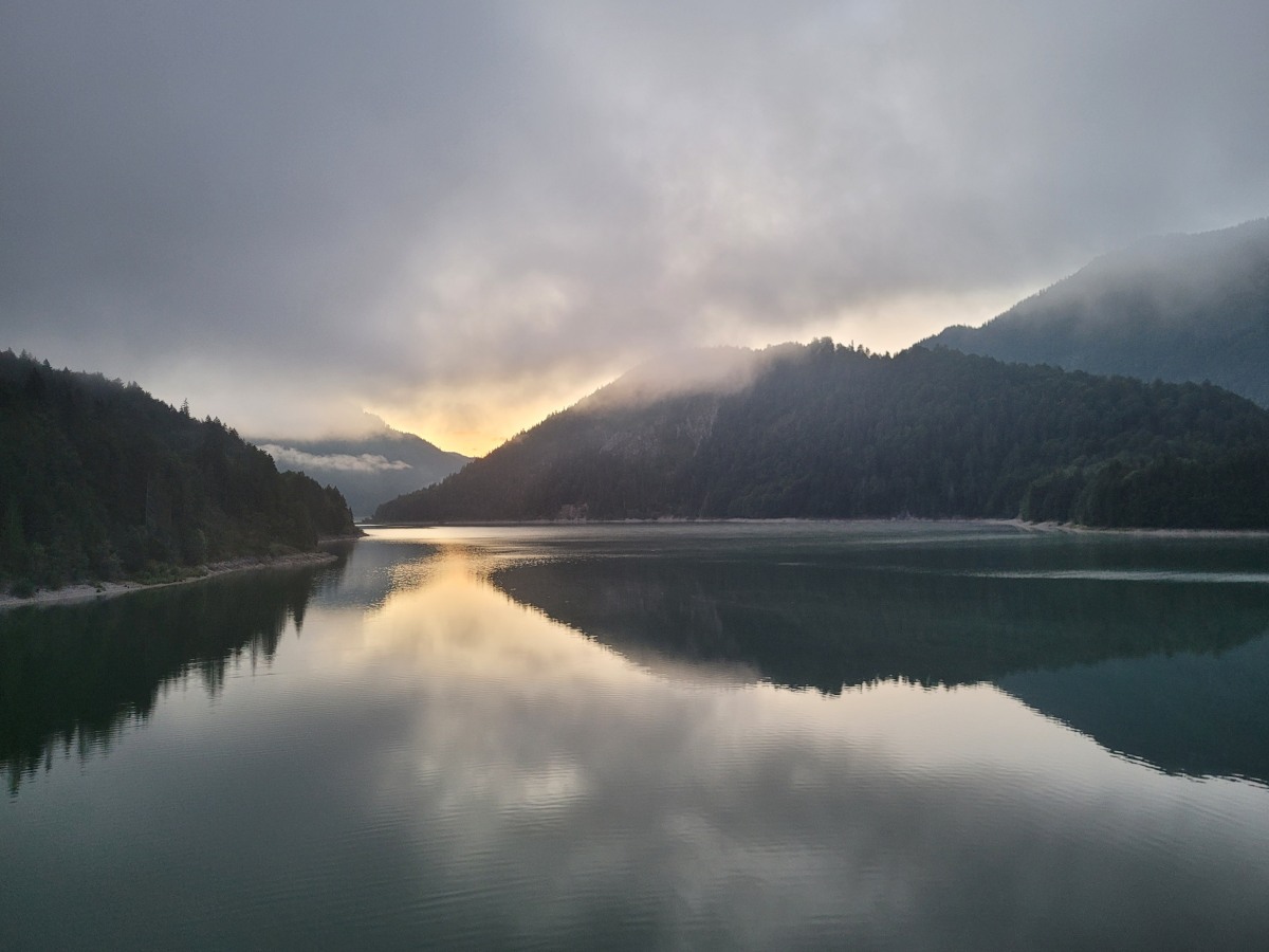 Morgenstimmung am Sylvensteinspeicher