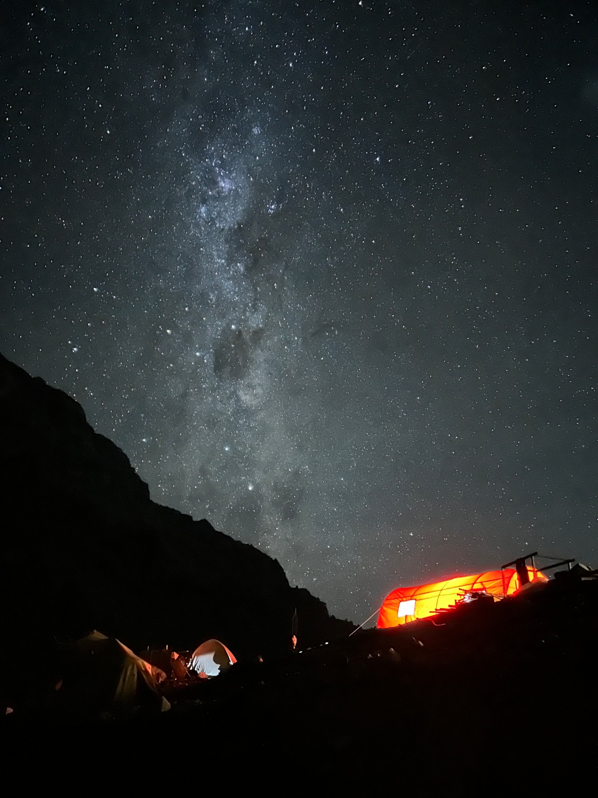 Nachthimmel im Aconcagua Base Camp