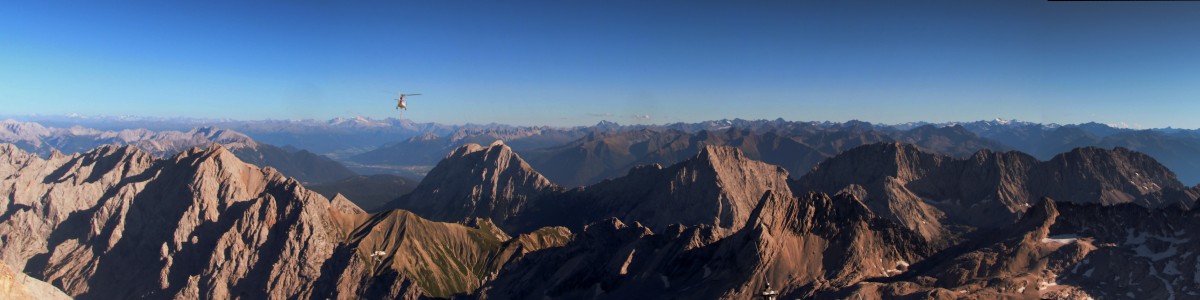 Über den Bergenspitzen mit Weitblick