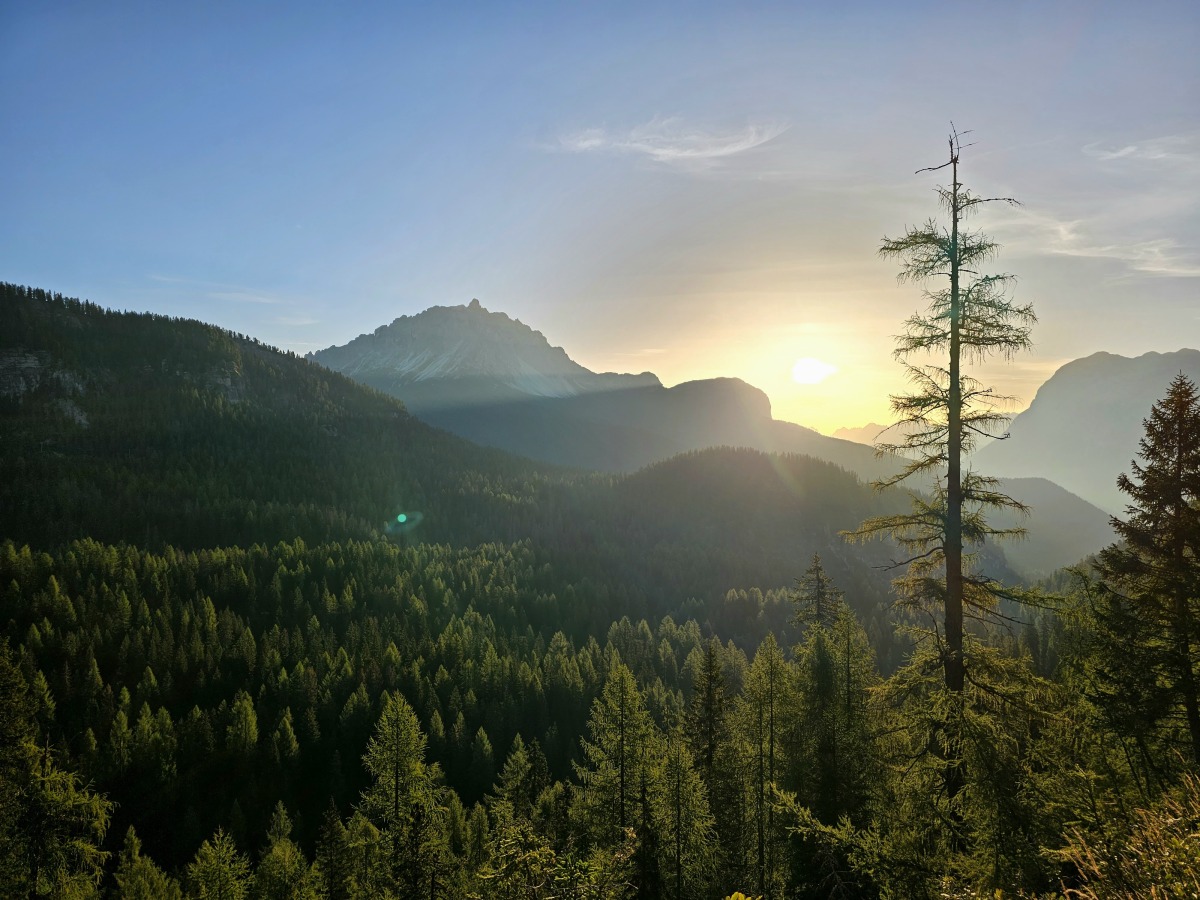 Sonnenaufgang in den Dolomiten