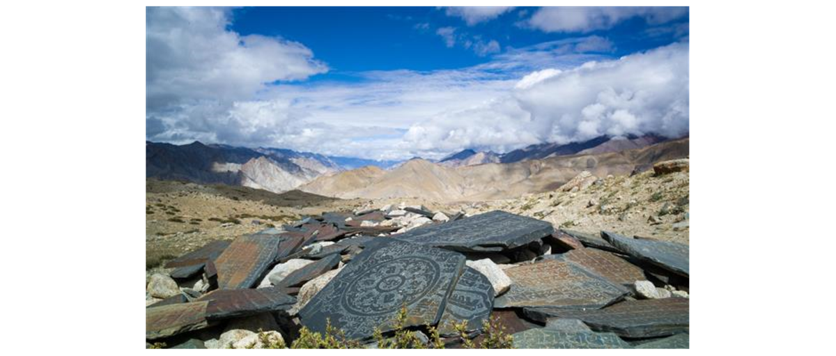 Gebetstafeln am Hochplateau von Ladakh / India