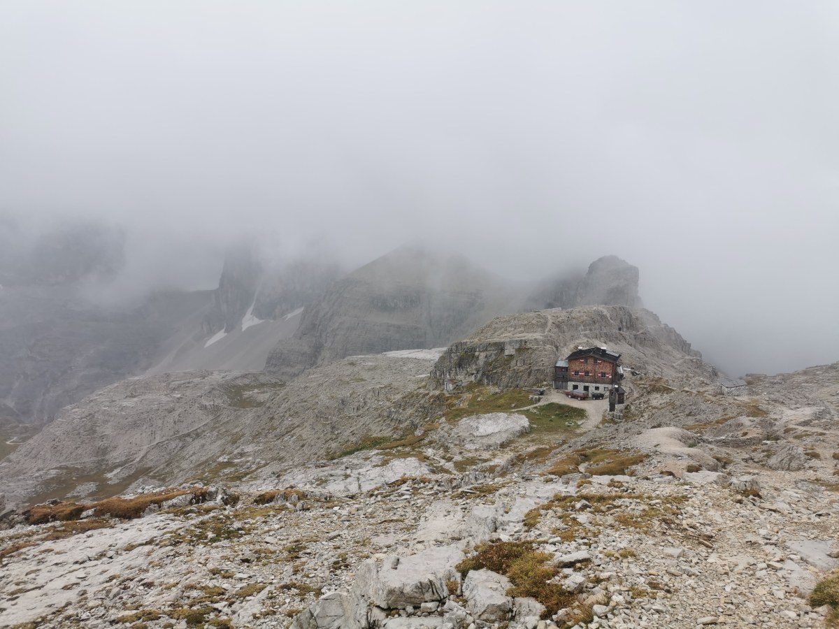 Nebel in den Dolomiten