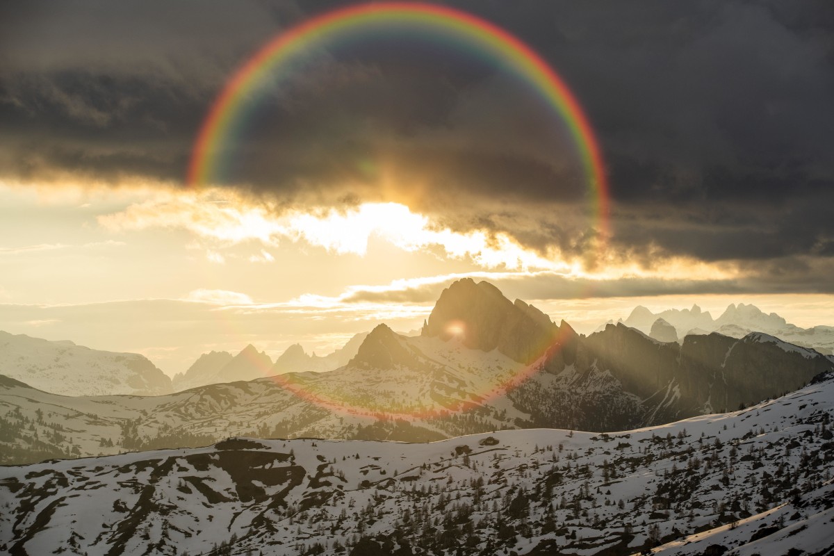 Bis zum 03.10. "Alle Farben – Regenbogen und Wolkenstimmungen am Berg" einreichen