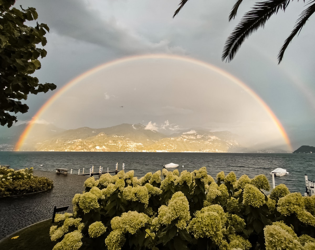Regenbogen über dem Comer See