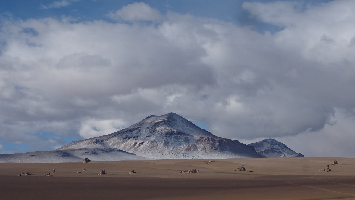 Neuschnee in der Dali-Desert