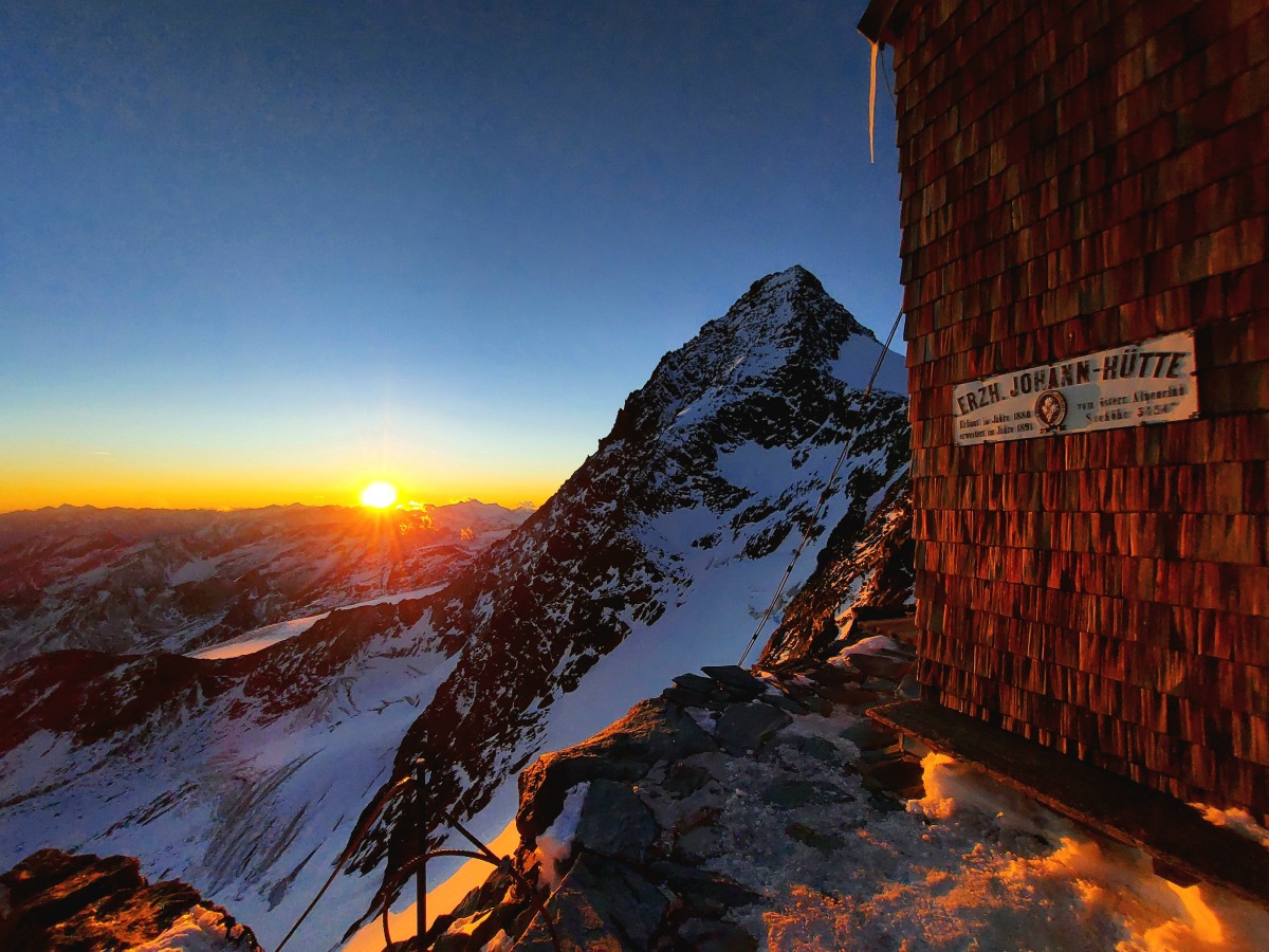 Sonnenuntergang am höchsten Berg Österreichs