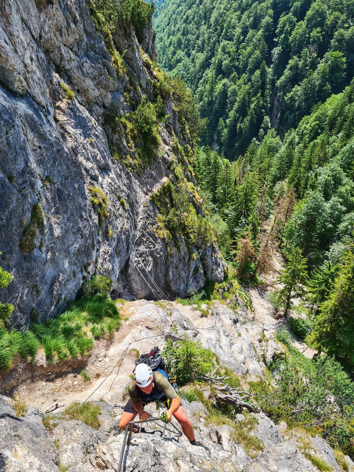 sportlich-kraxeln-am-k-nigssee-der-gr-nstein-klettersteig