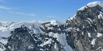 700-Meter-Absturz am Muttler: Skitourengeher stirbt