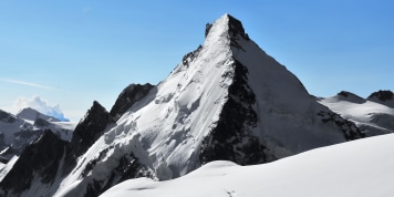 Bergführer verletzt: Bergsteiger blockiert auf 3750 Metern