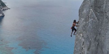 Free Solo auf Sardinien: Alex Huber klettert Aguglia Goloritze