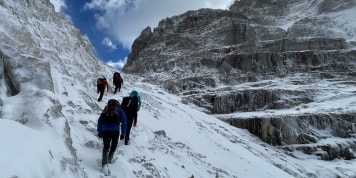 Frühwinterliche Verhältnisse in den Bergen: Sicherheitstipps nach den Schneefällen