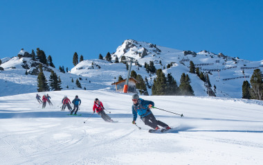So war der ALPIN-Skitest 2022 in Hochfügen