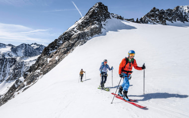 Skitourengeher am Lisenser Ferner