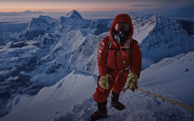 Inès Benazzouz alias Inoxtag beim Aufstieg zum Mount Everest.