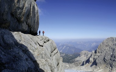Der Dachstein: Sanfte Almen, weite Gletscher und wilde Felswände