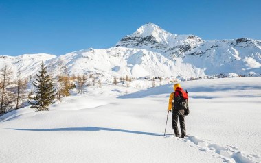 Schneeschuhgehen: Wandernd in die verschneiten Berge
