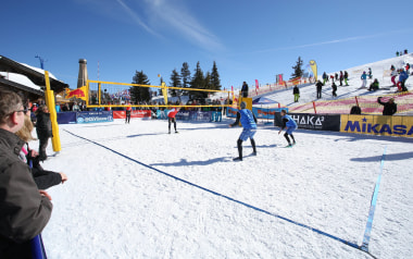 Kuriose Wintersportarten