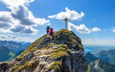 Steile Zähne und sanfte Täler in den Ammergauer Alpen