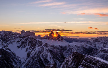 ALPIN-PICs im Februar: "Sonnenauf- und -untergänge im Gebirge"