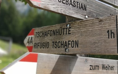 Wanderung zur Völseggspitze über die Tschafonhütte in den Dolomiten