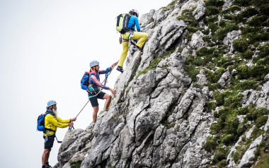 Nur für Geübte: der Zweiländer-Sportklettersteig Kanzelwand