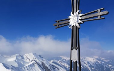 Das Gipfelkreuz am Frauenkogel
