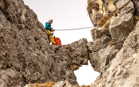 Spektakulär und anspruchsvoll: Der Absamer Klettersteig