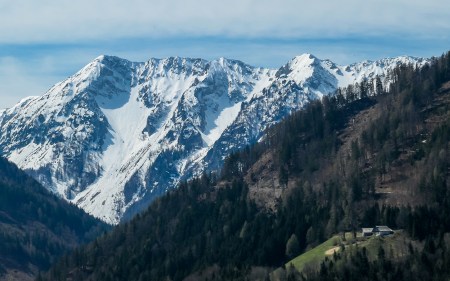 Unten Sommer, oben Winter: Sieben Jugendliche aus Klettersteig gerettet